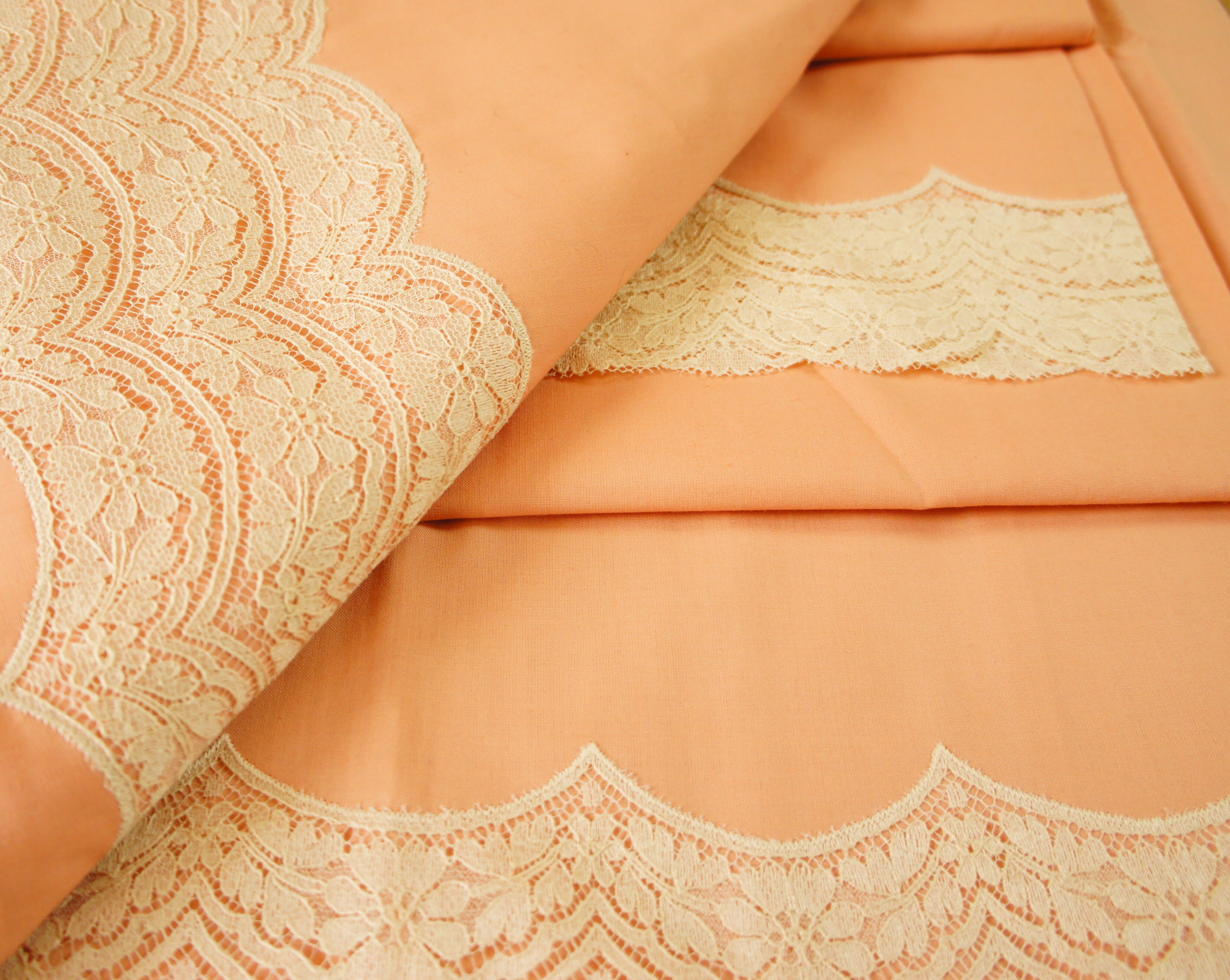 Tergal -lace bed adornment