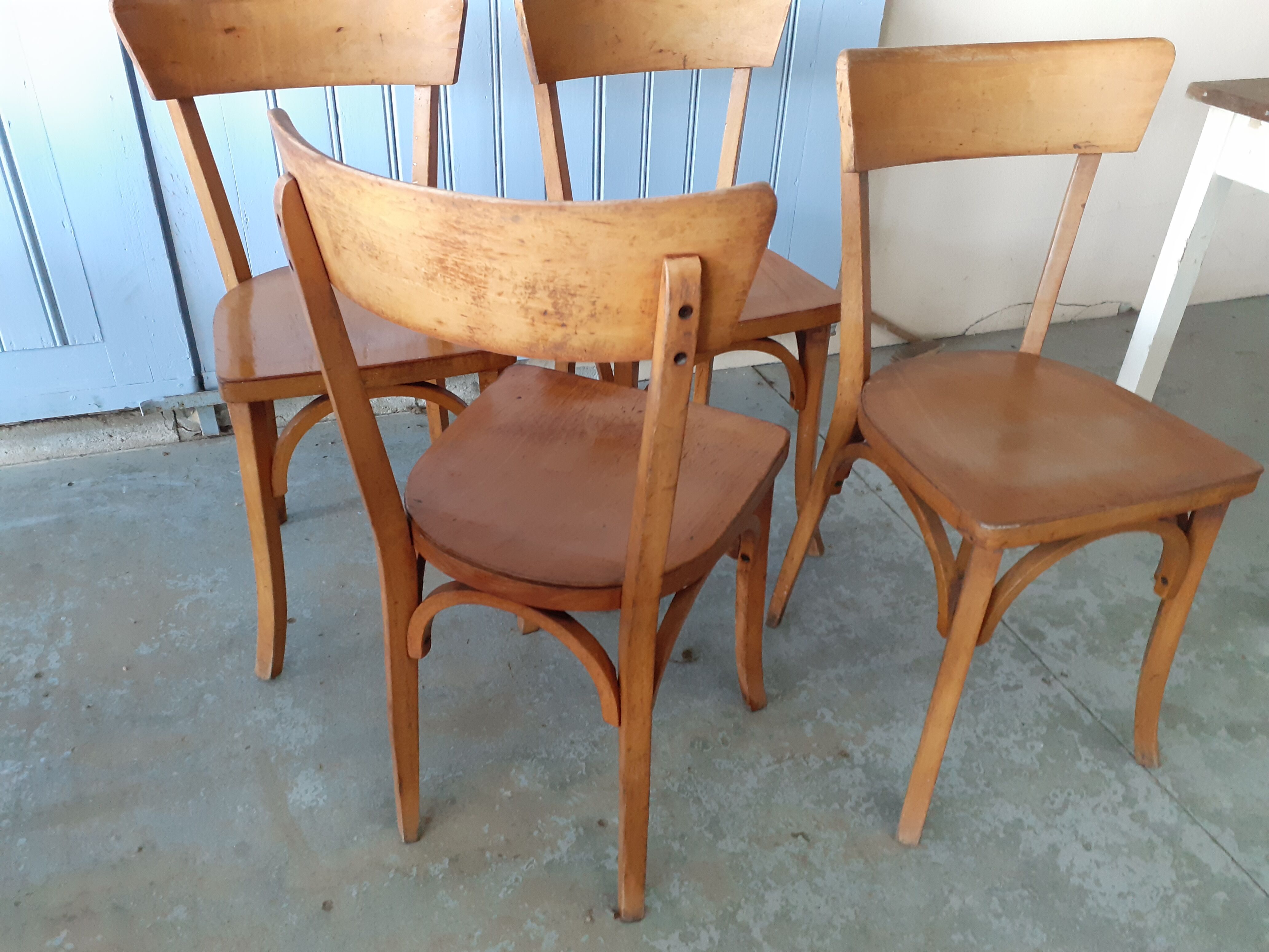 Lot of vintage chairs