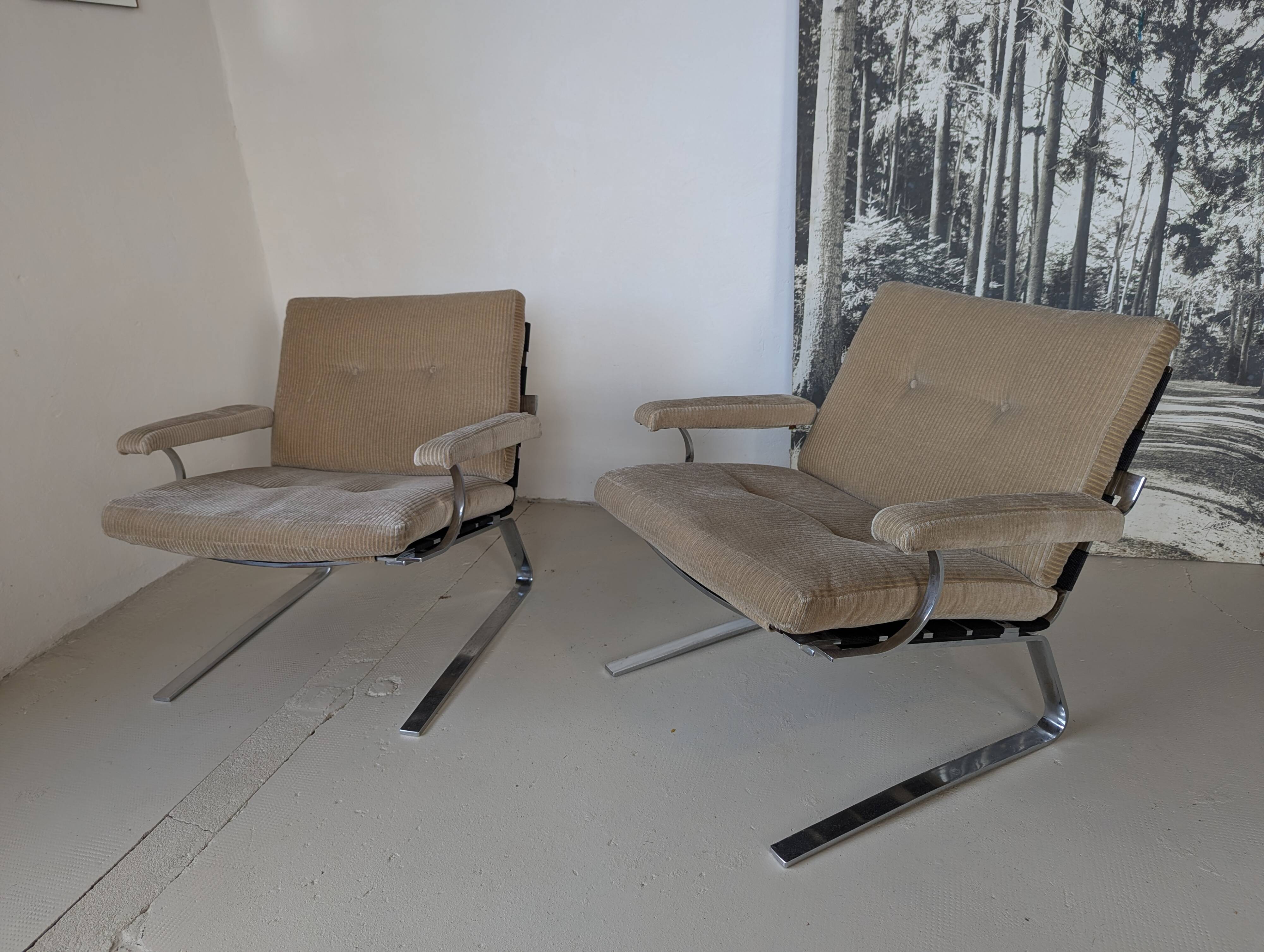 Pair of modernist armchairs by Reinhold Adolf for COR, 1970.