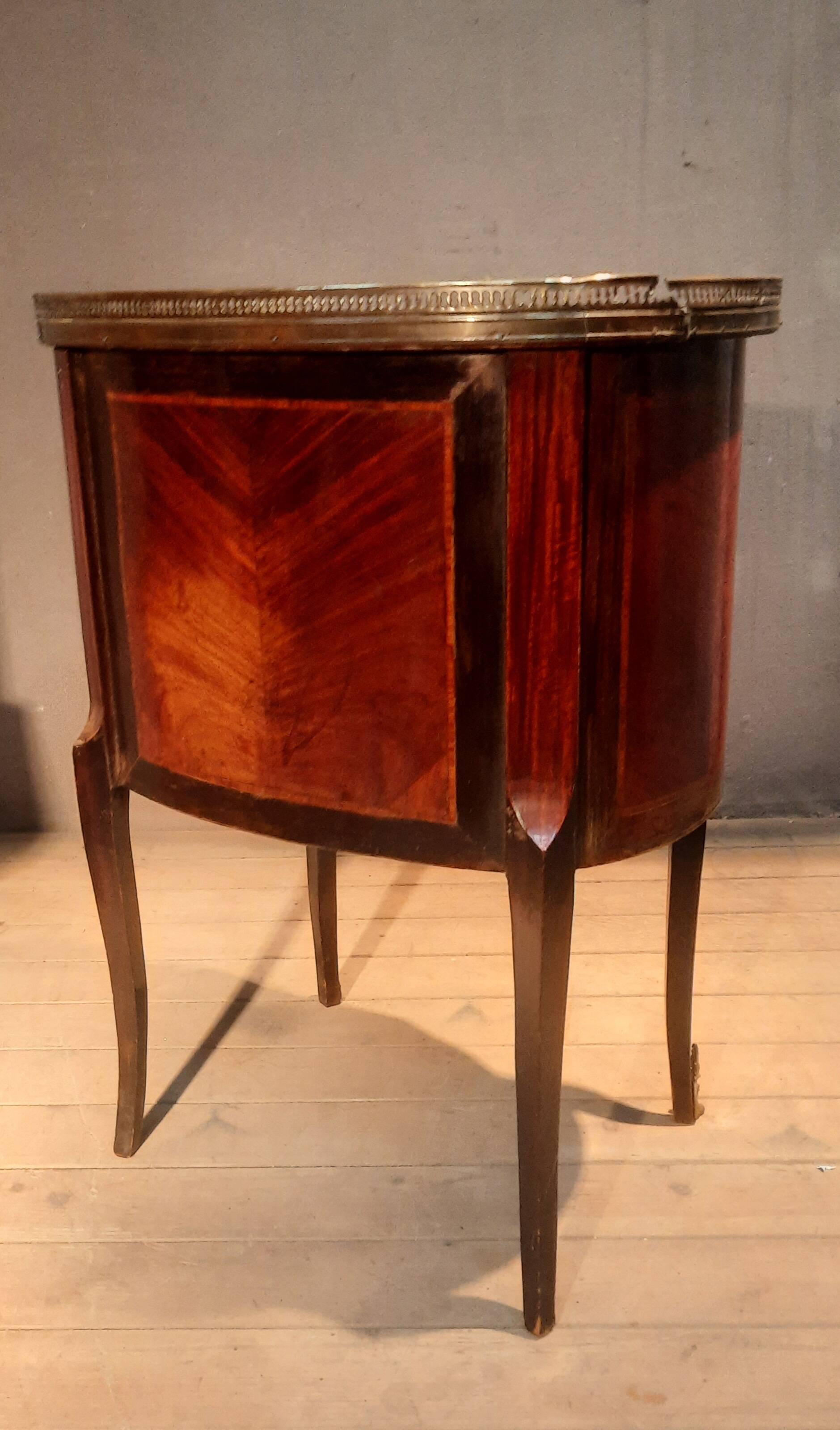 Commode tambour à porte  en plaquage