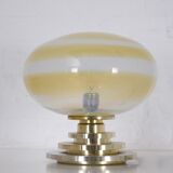 Lampe en verre soufflé opalescent Doria.