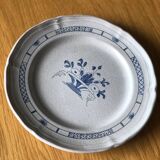 Sars Potteries Maine stoneware plate