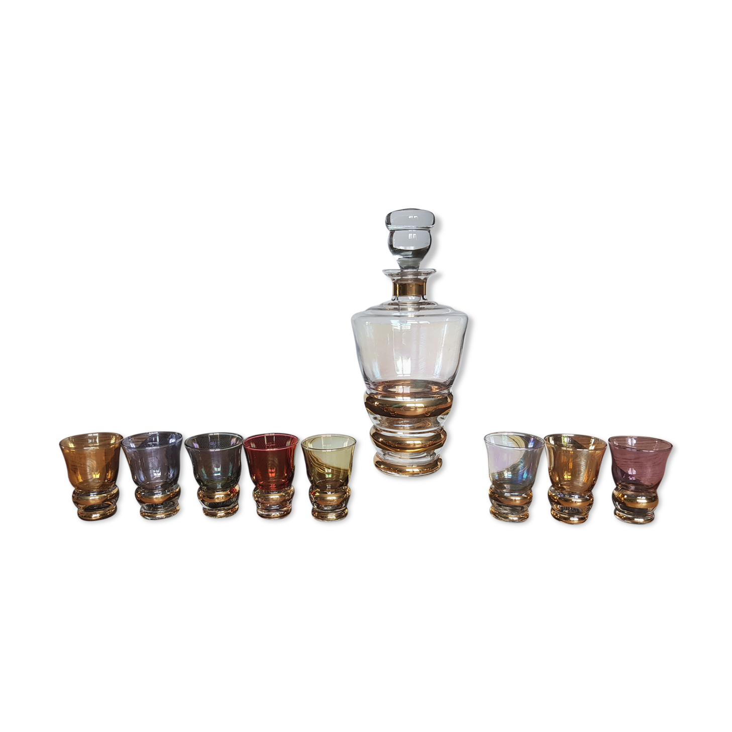 Carafe avec verres à liqueur
