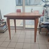 Beautiful vintage table unfolding