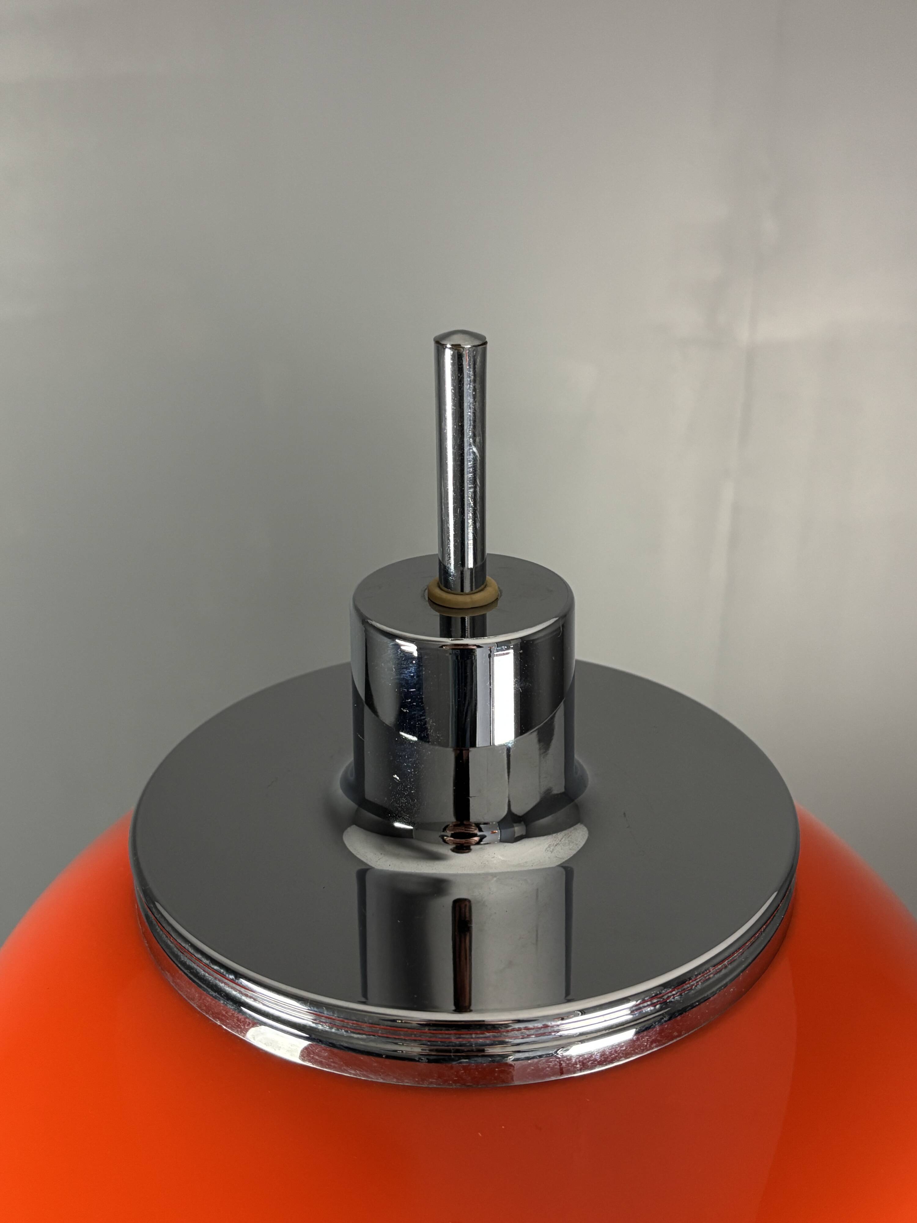 Midcentury "Faro" space age table lamp by Luigi Massoni for Guzzini, 1970s