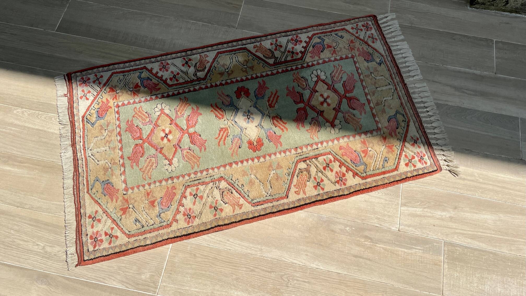 Vintage rug inspired by Art Deco.