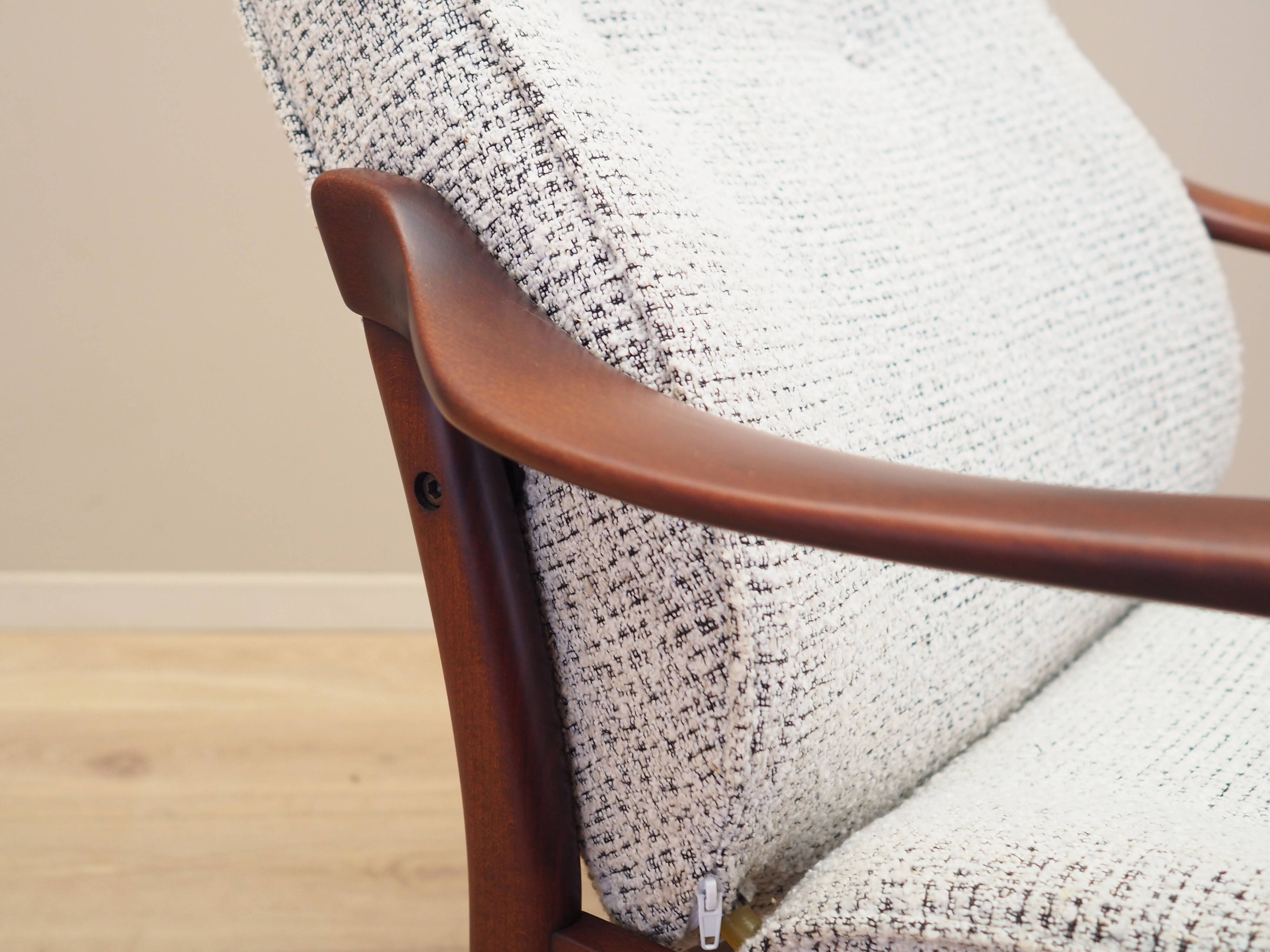 Fauteuil en hêtre, design danois, années 1970, fabrication : Farstrup Møbler