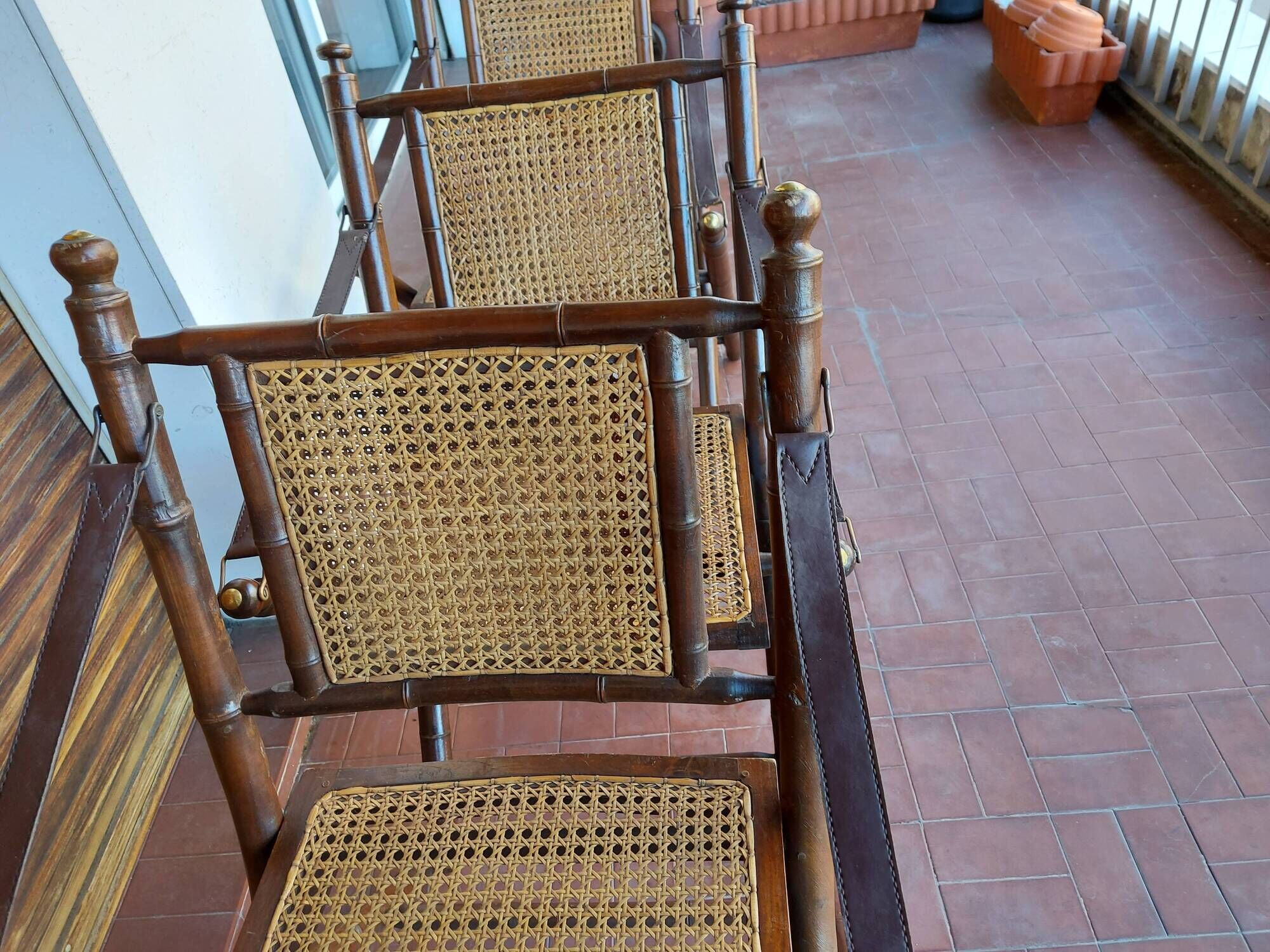 Set of 4 folding chairs old colonial style