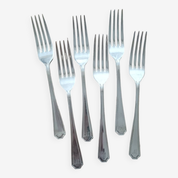 6 M monogram forks