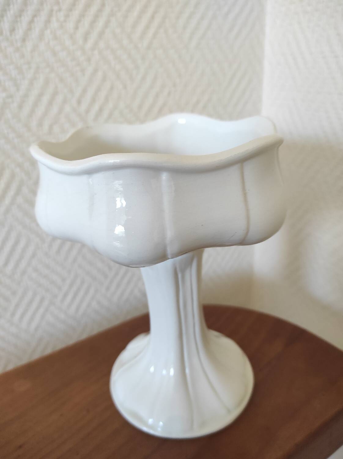 Earthenware cup signed Bassano