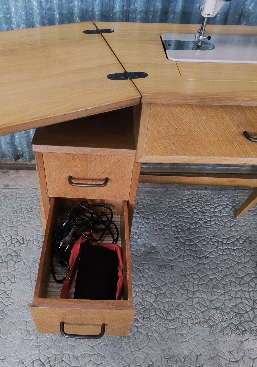 Scandinavian desk / worker / sewing furniture