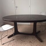 Oval table