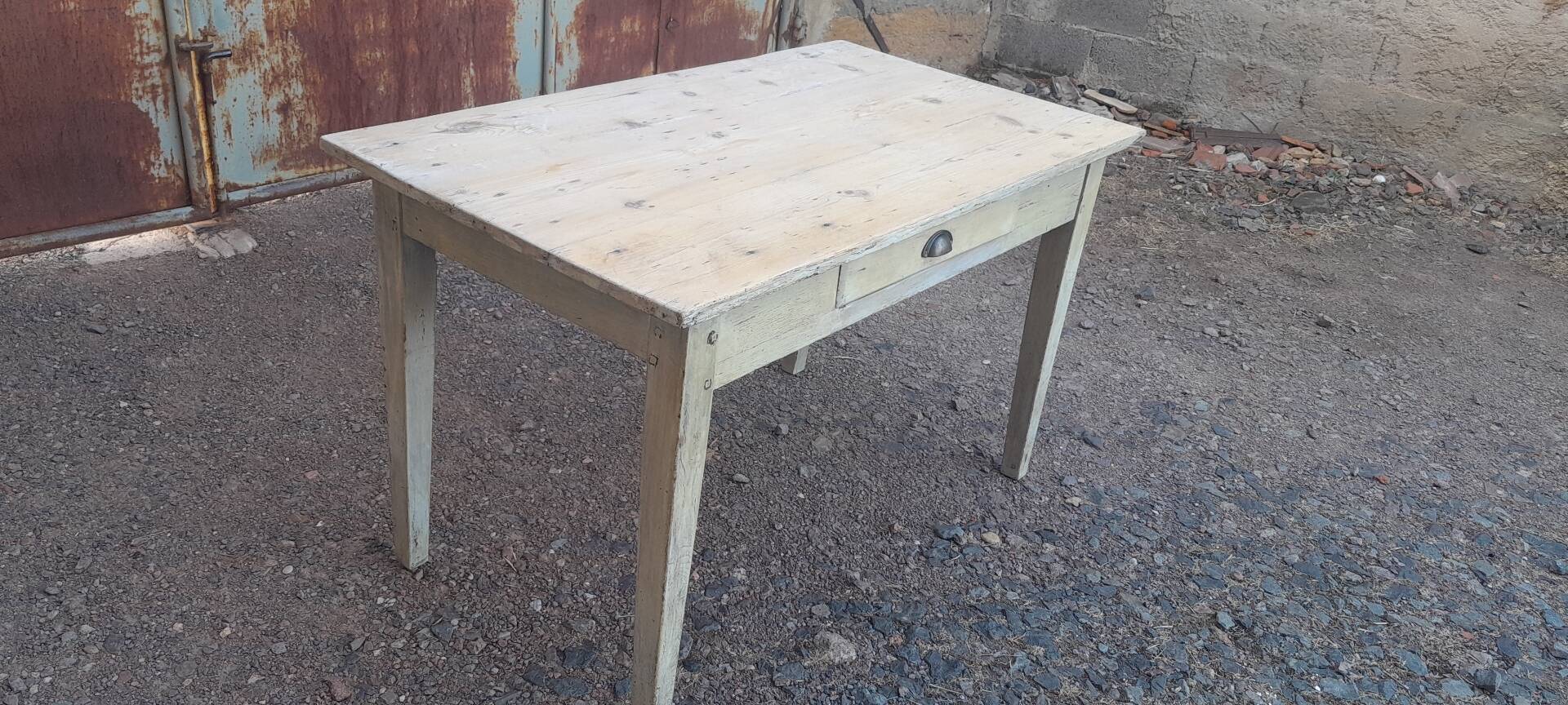 Table de cuisine patiné