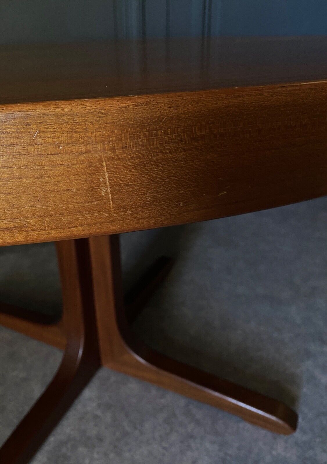 Table Baumann scandinave ronde 1970 rallonges a systeme 4 à 8 personnes