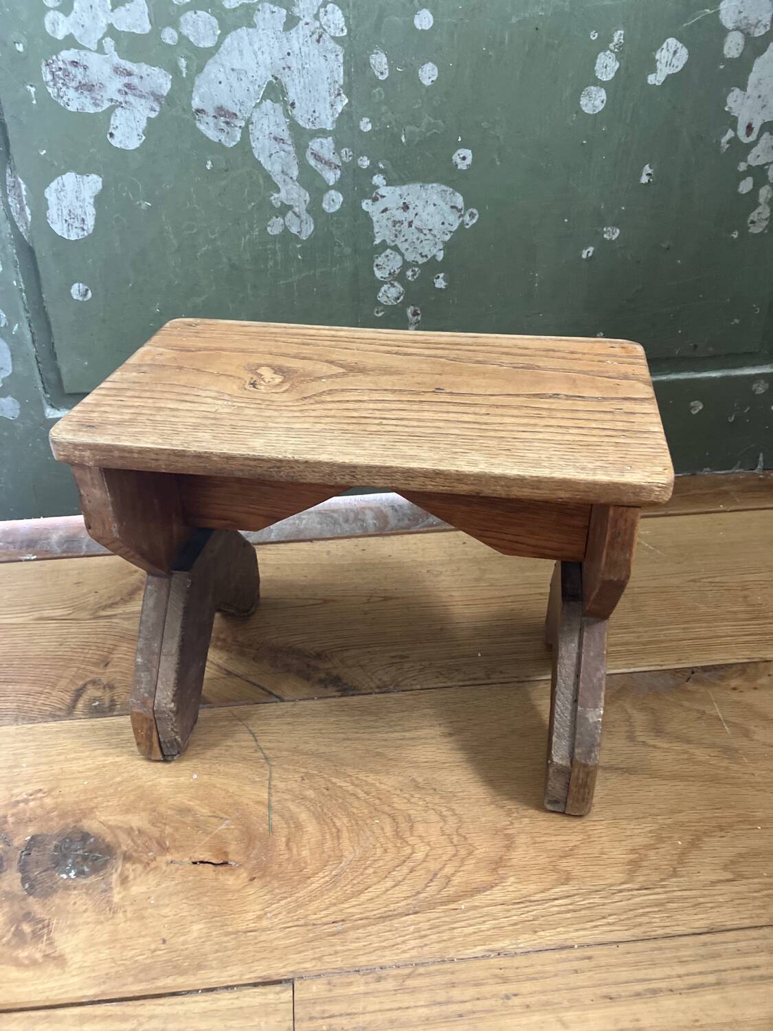 Vintage stool/step