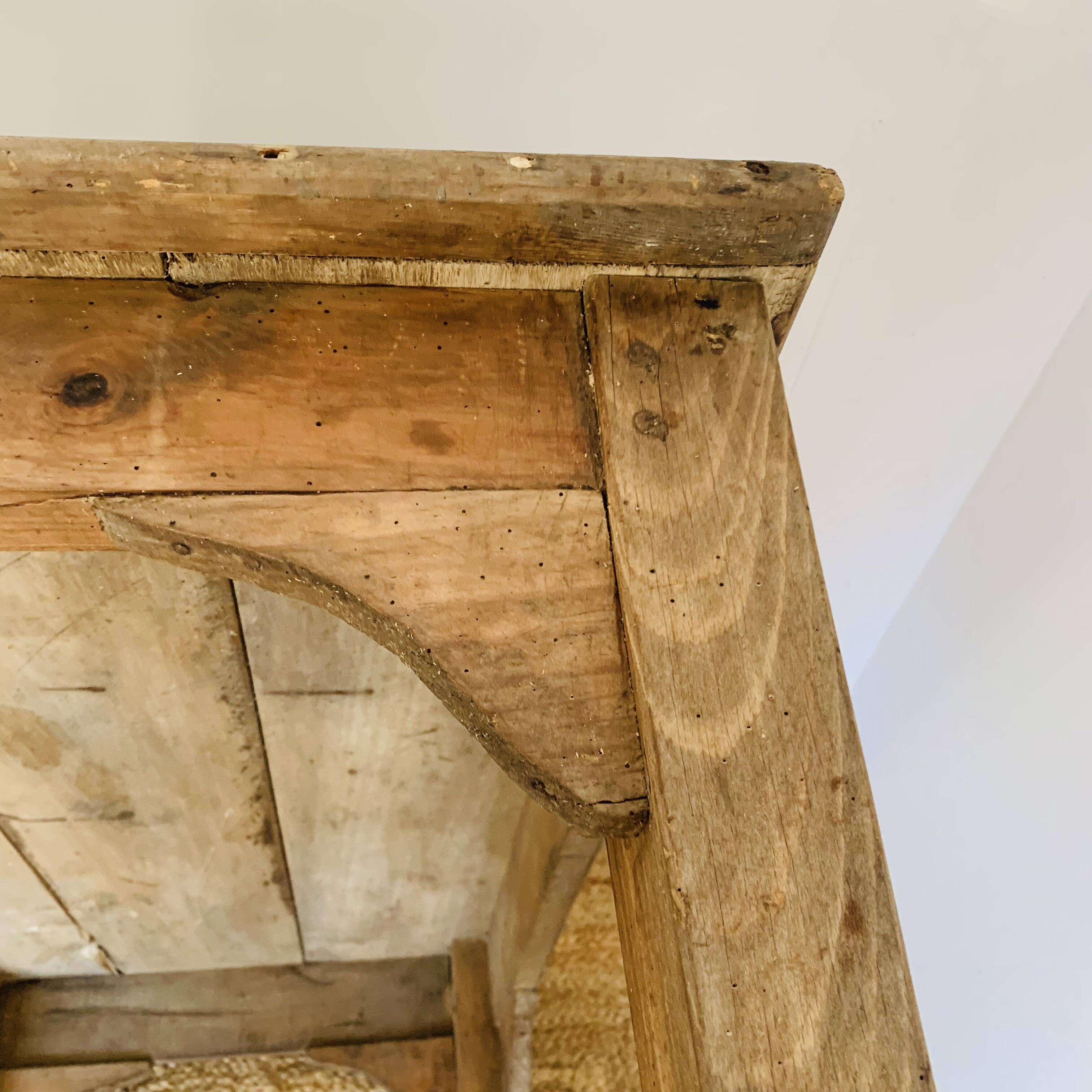 Table basse de ferme