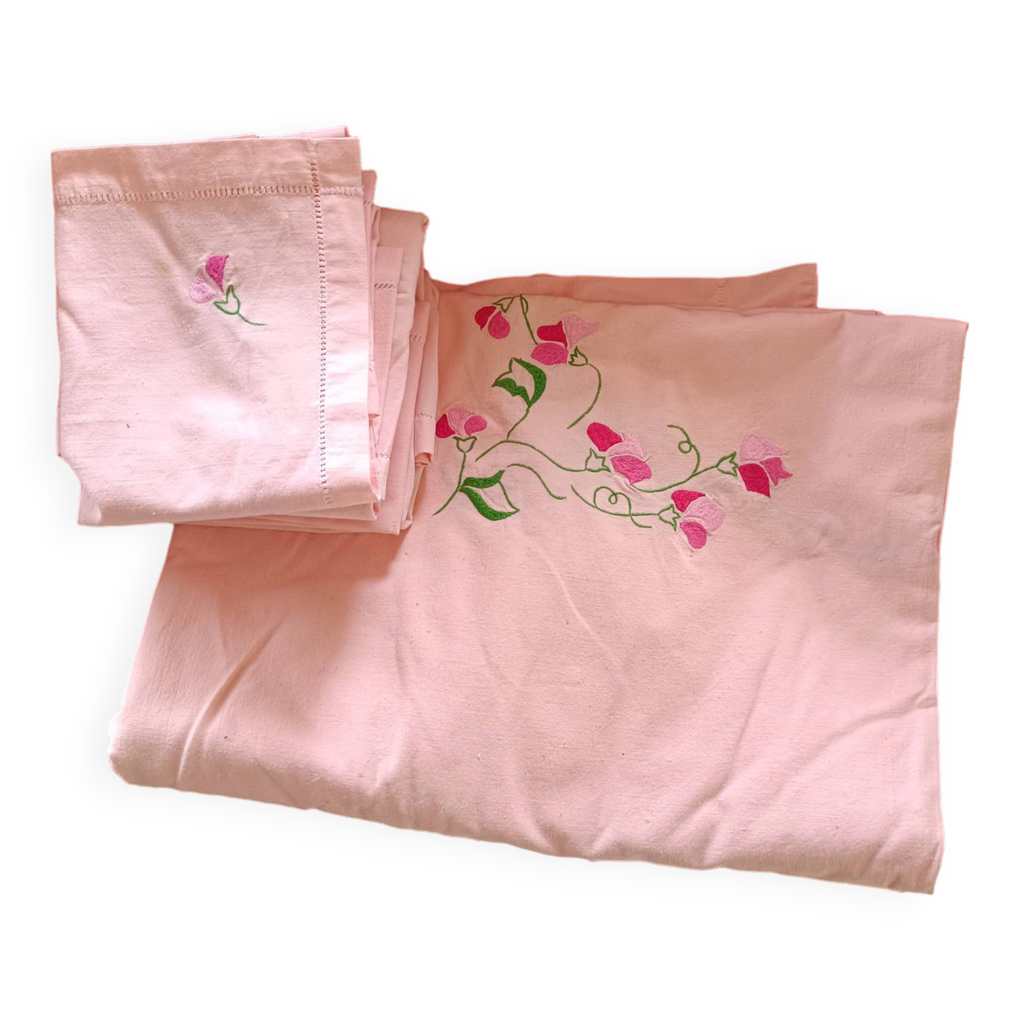 Pink tablecloth with flower crown + 10 napkins.