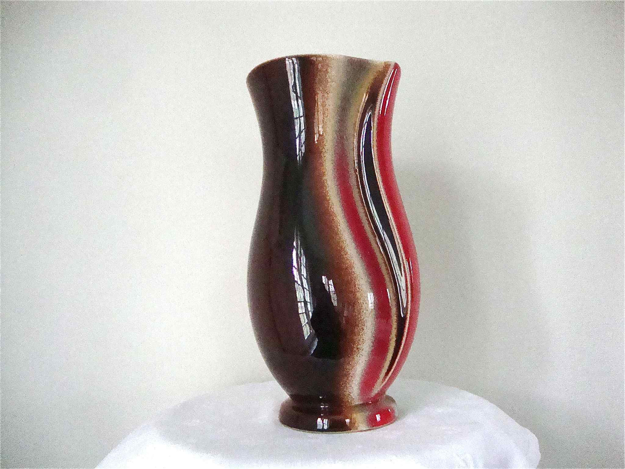 Sandstone vase glazed 60-70