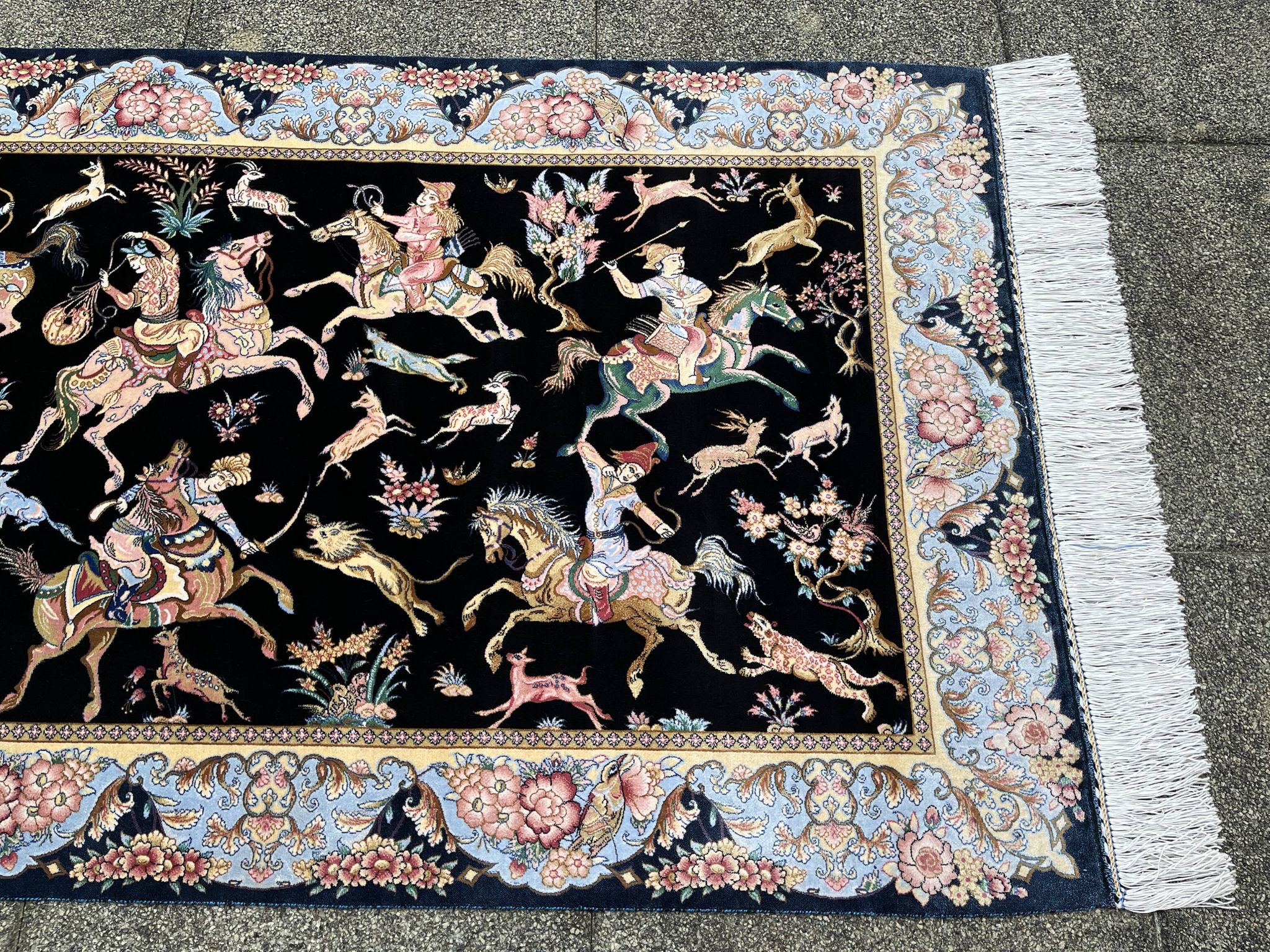 Tapis en soie Indo-Persan scène de chasse