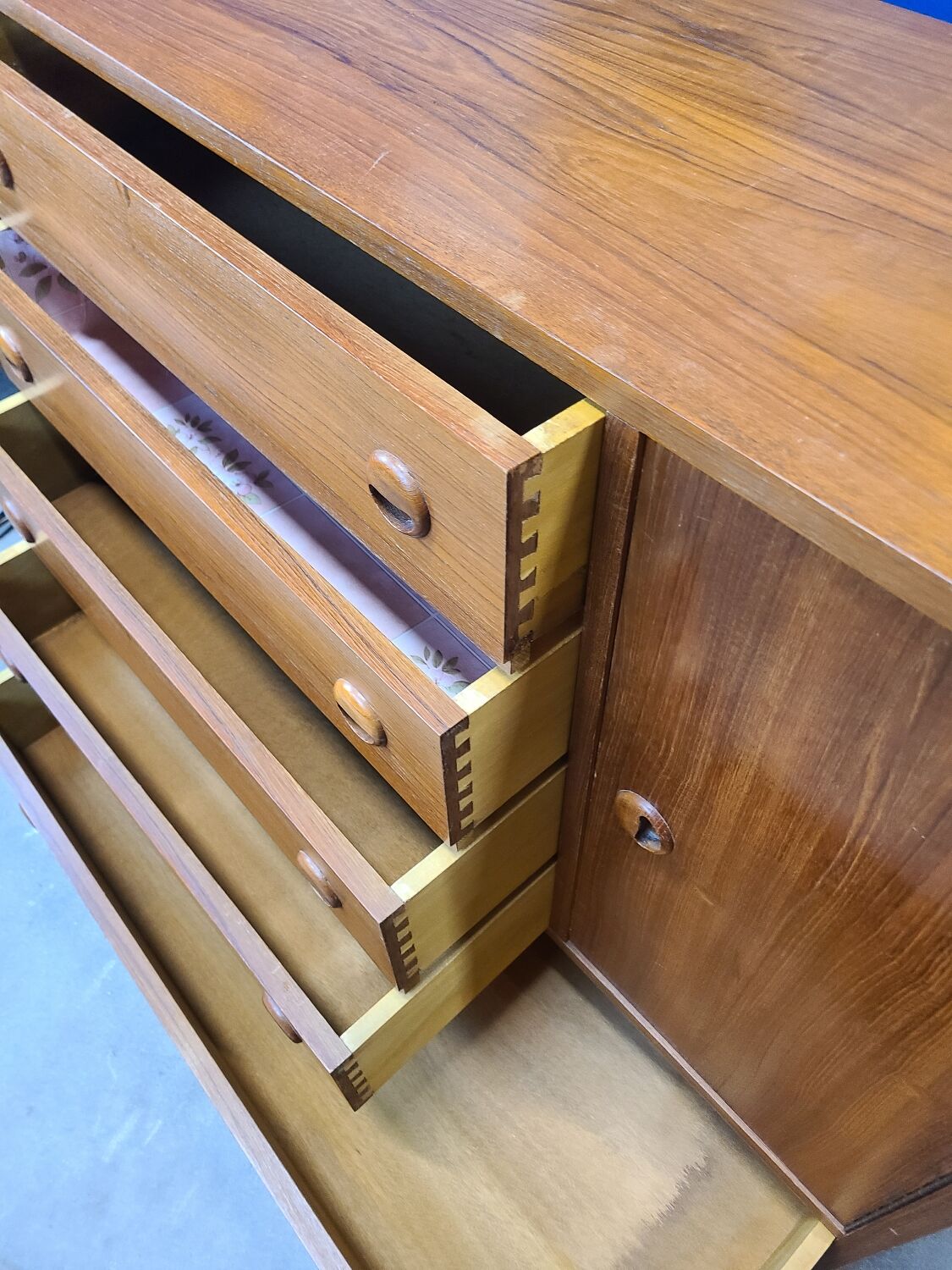 Commode scandinave vers 1960