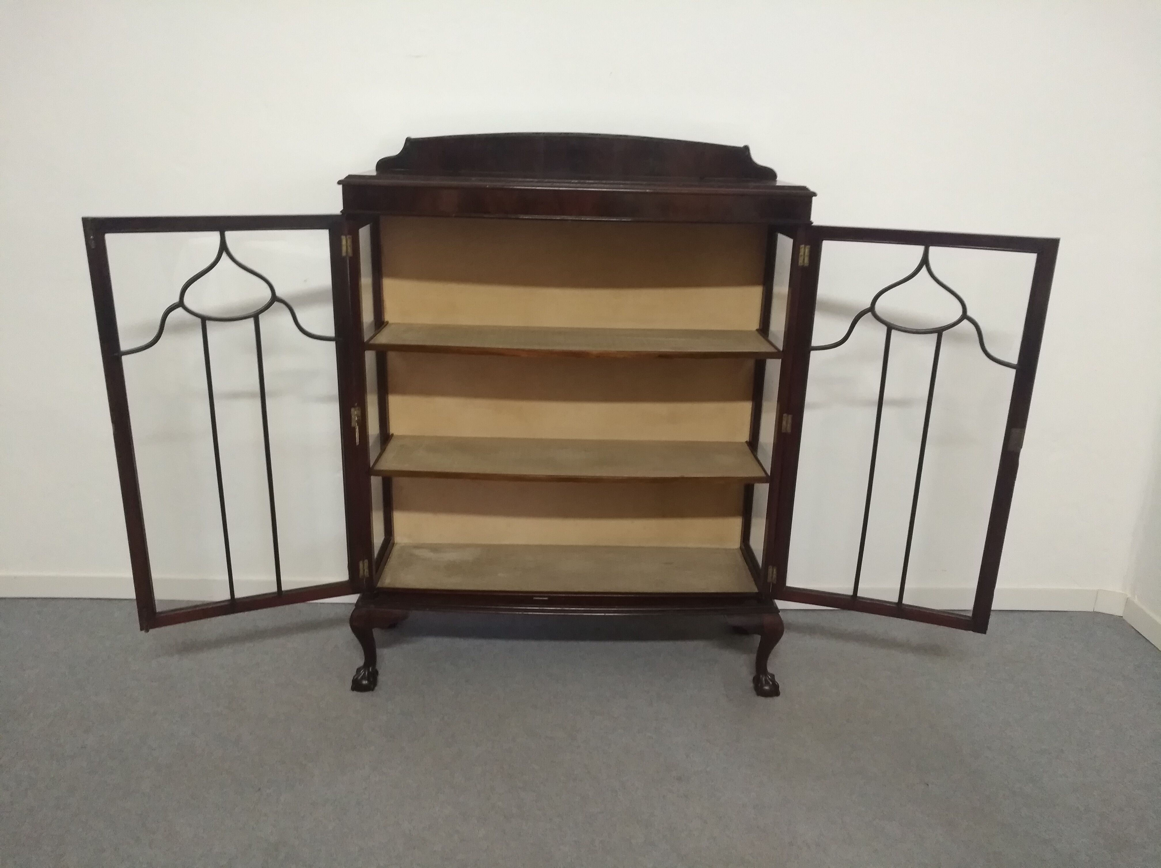 English Art Deco showcase circa 1930