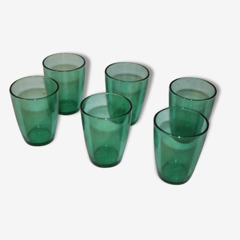 Lot of six green Arcoroc glasses