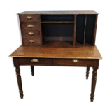 Bureau à multiples rangements