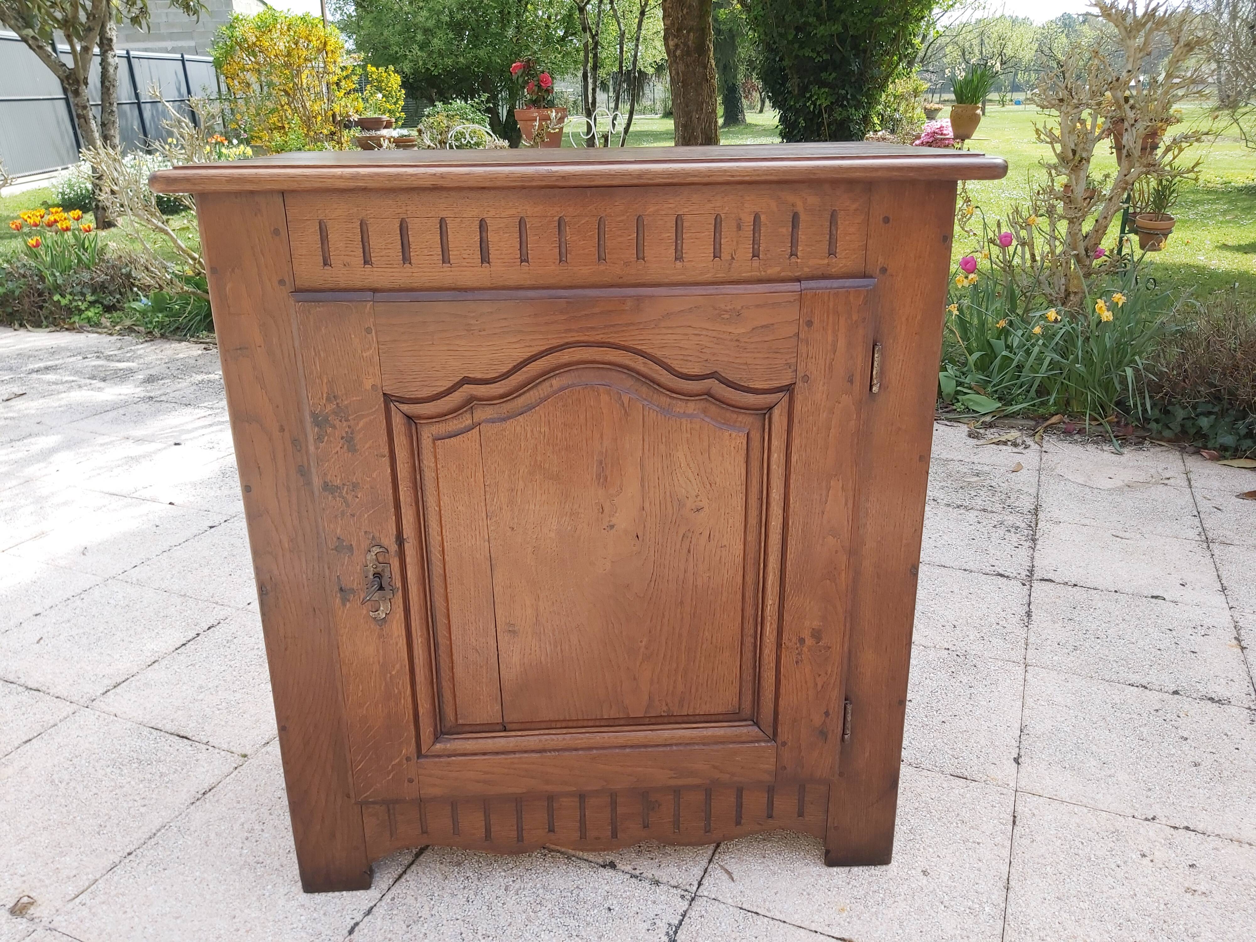Eighteenth century oak buffet