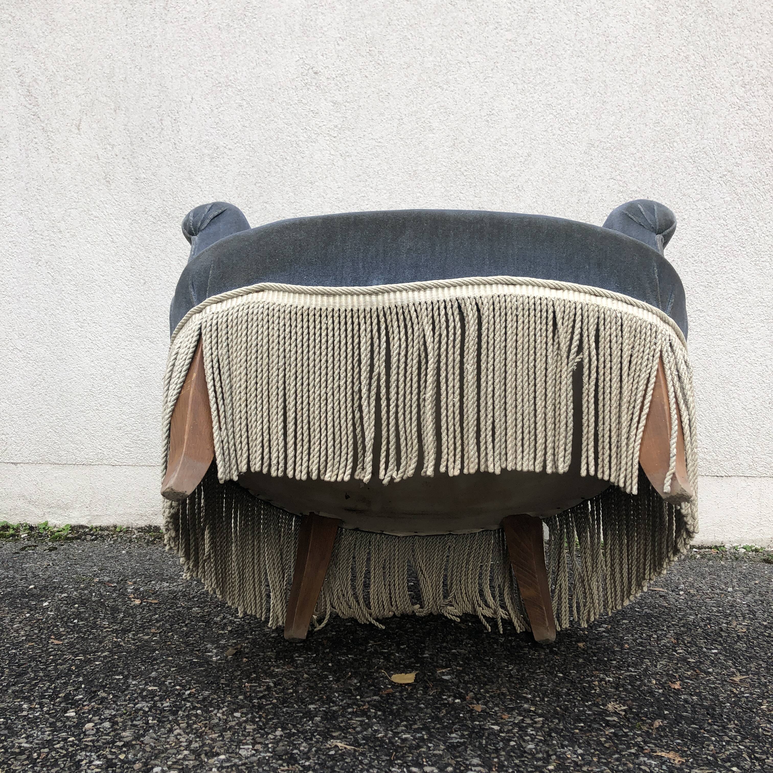 Toad chair