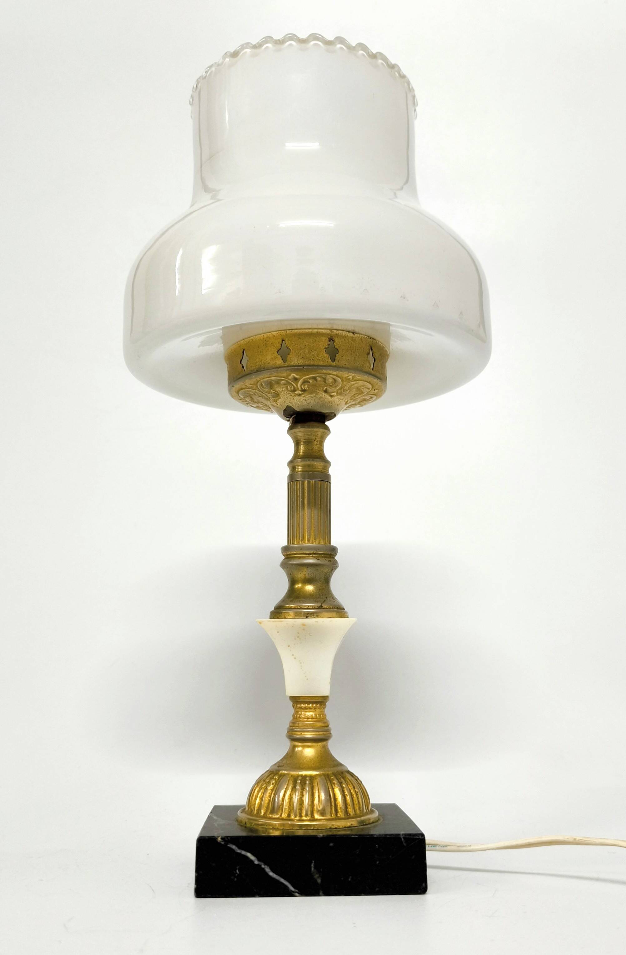Lampara opalina blanca years 50