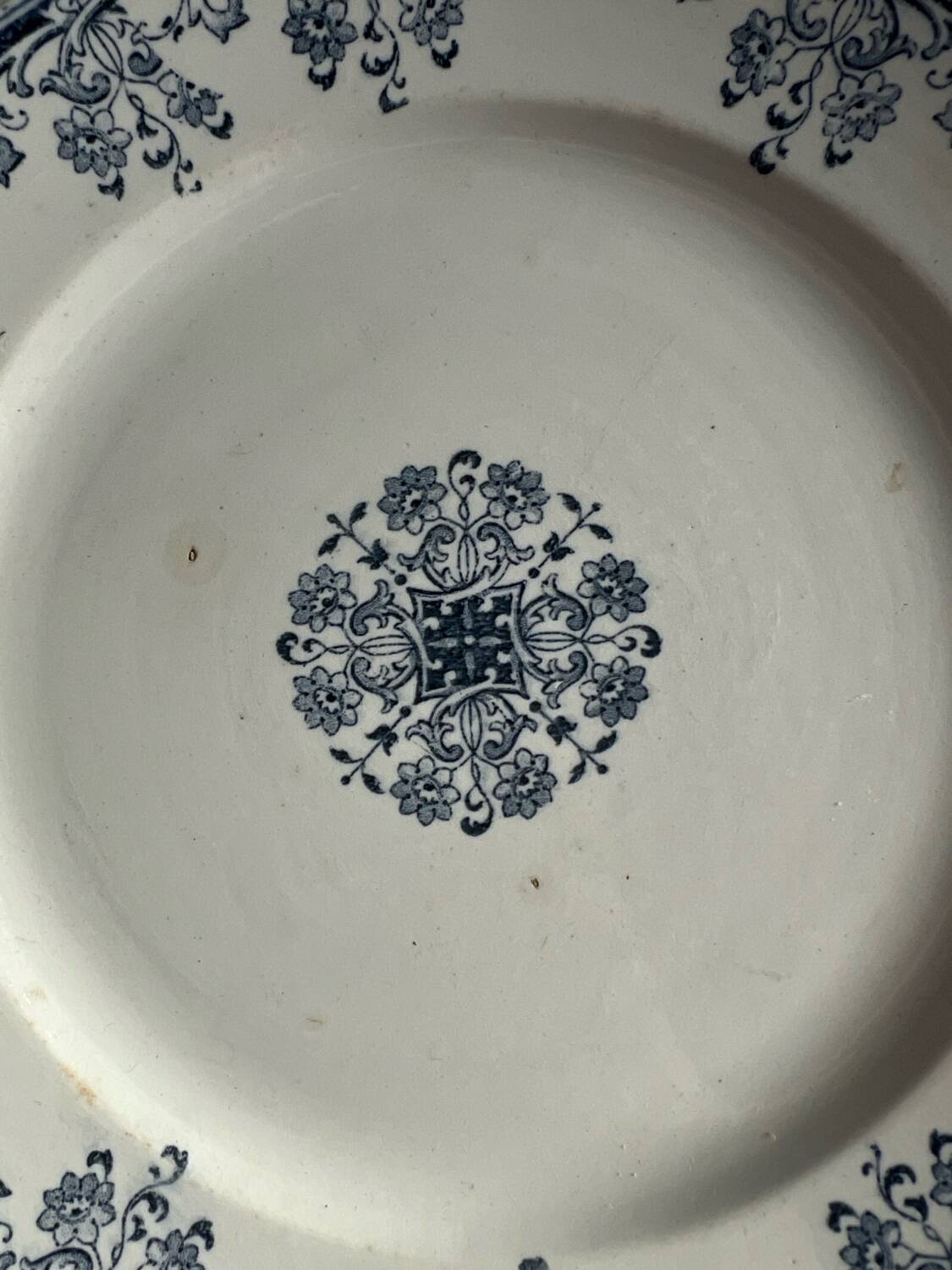 Cute iron earth plate Sarreguemines