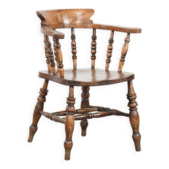 Antique English captain's chair/ desk chair from the early 19th century