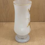 Vase en opaline blanc
