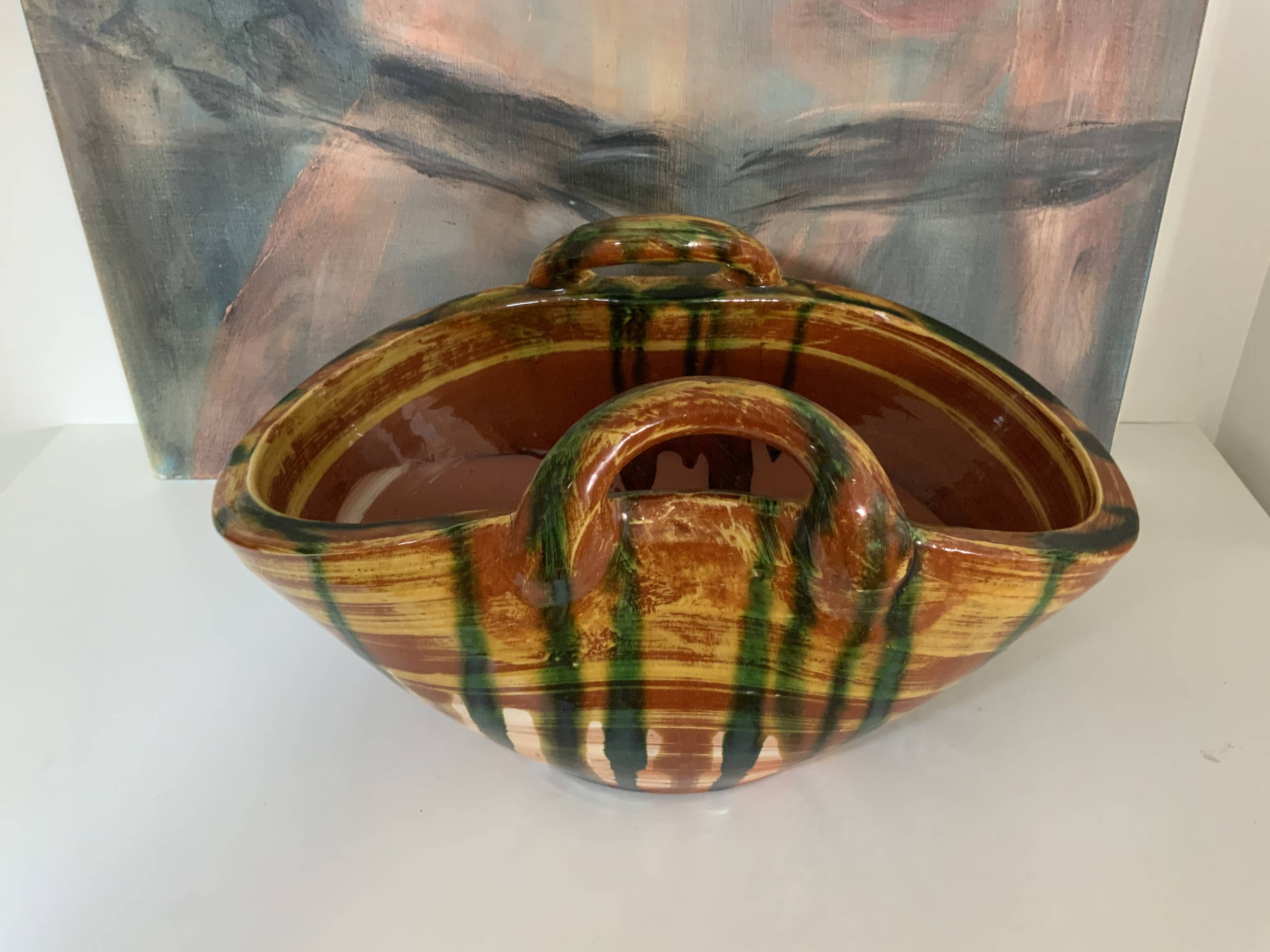 Ceramic trash basket