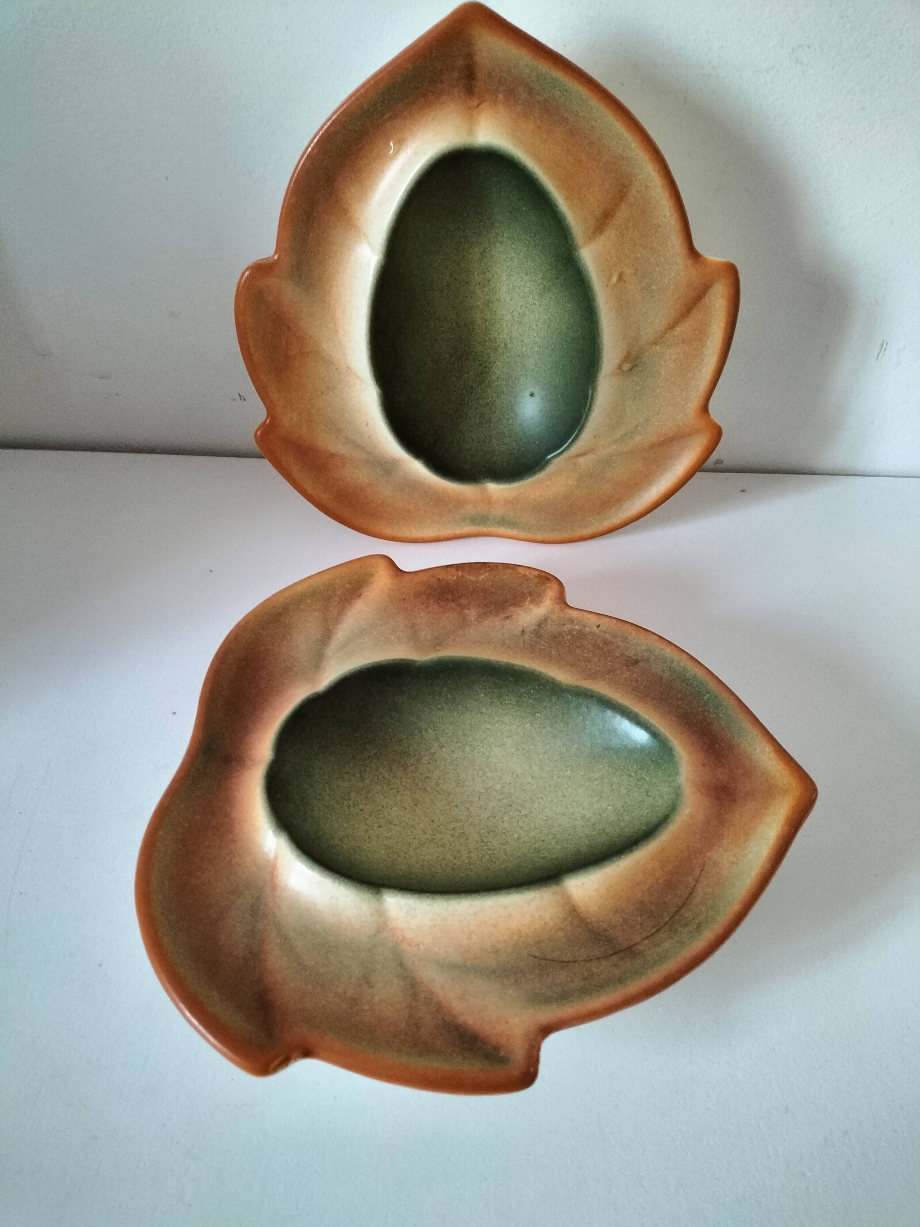 Two biomorphic bowls Salins France moss green 1950s