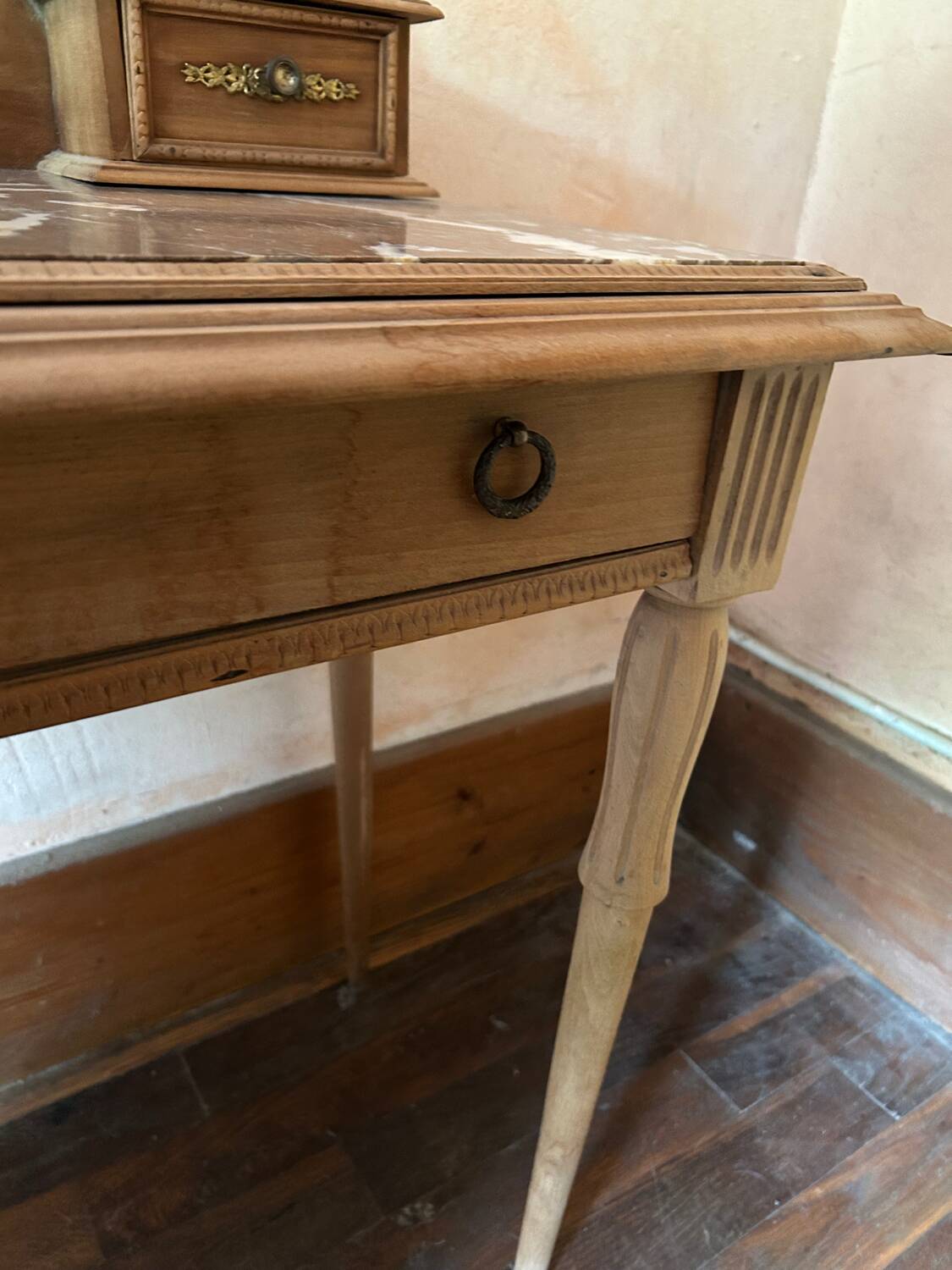 Vintage dressing table