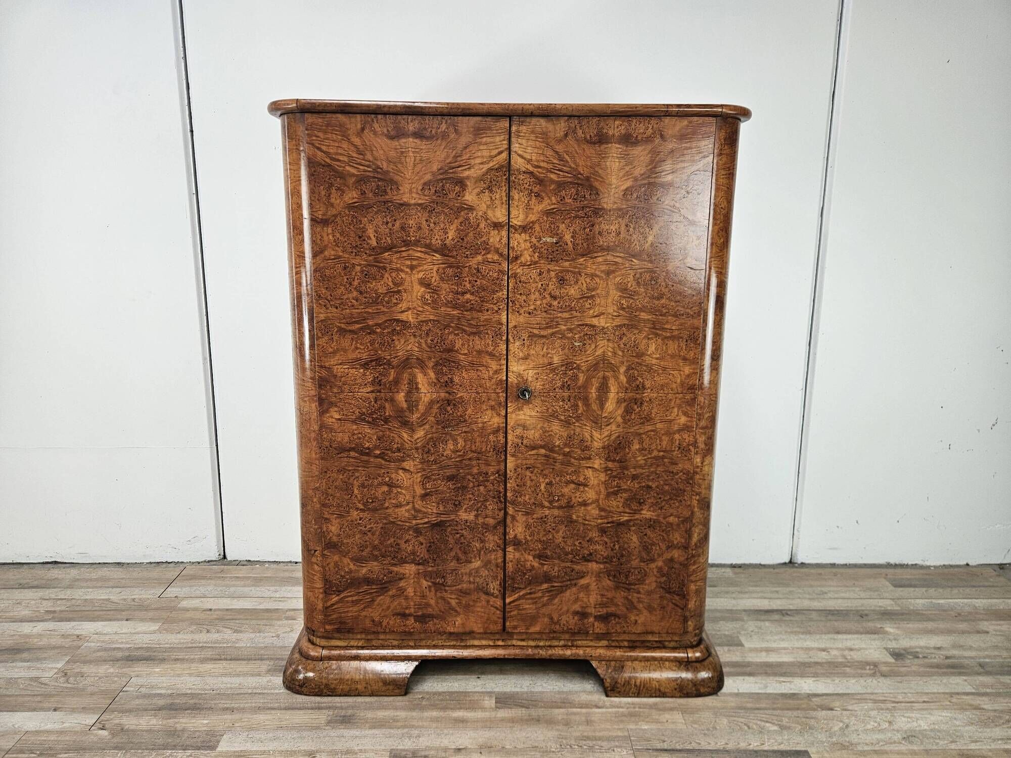 1930s Austrian Art Deco walnut burl sideboard