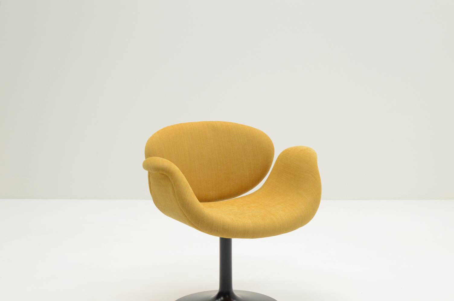 Set  little Tulip chairs by Pierre Paulin for Artifort, 1960s Netherlands.