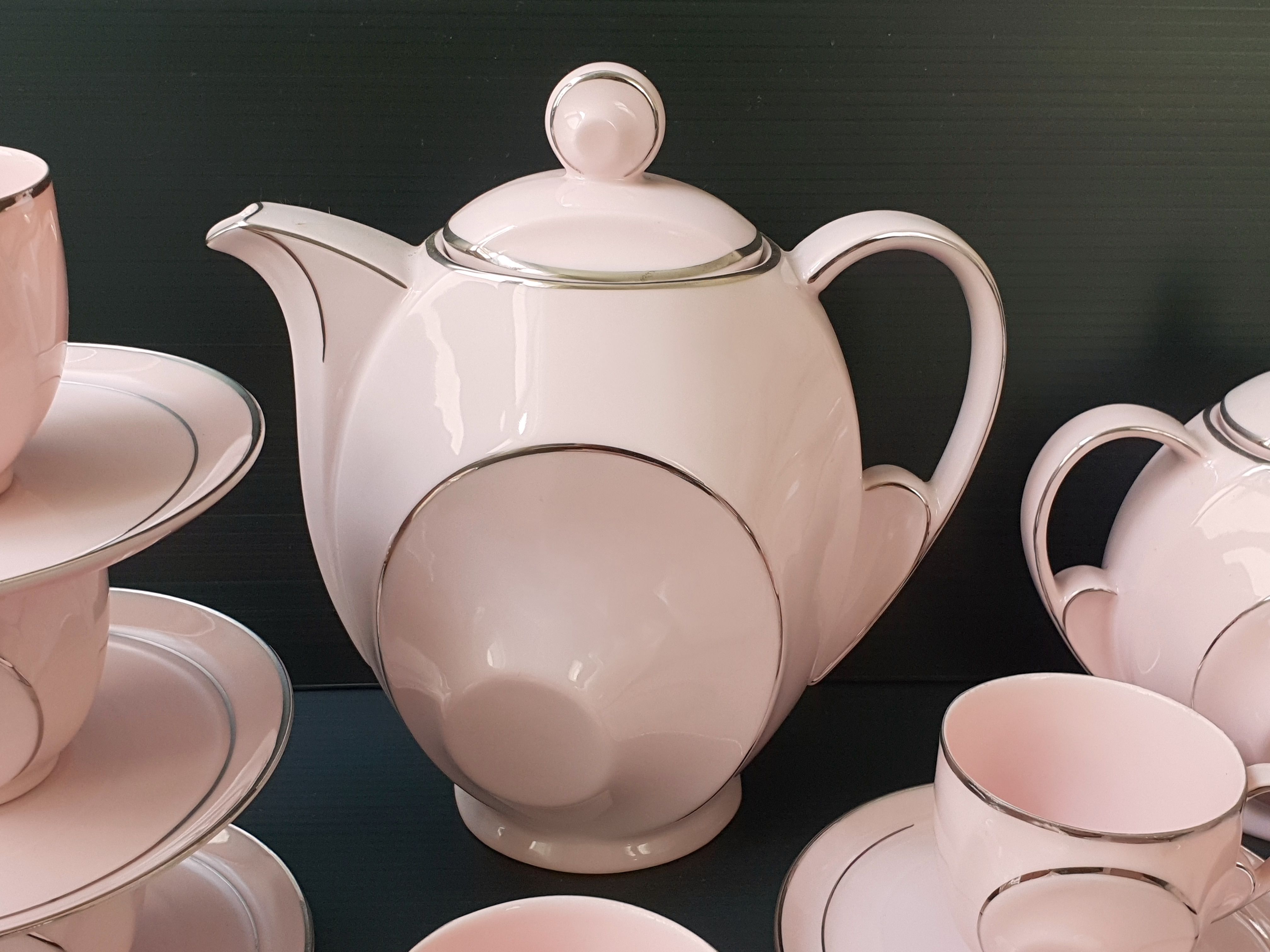 Service - coffee - lunch Epiag art deco