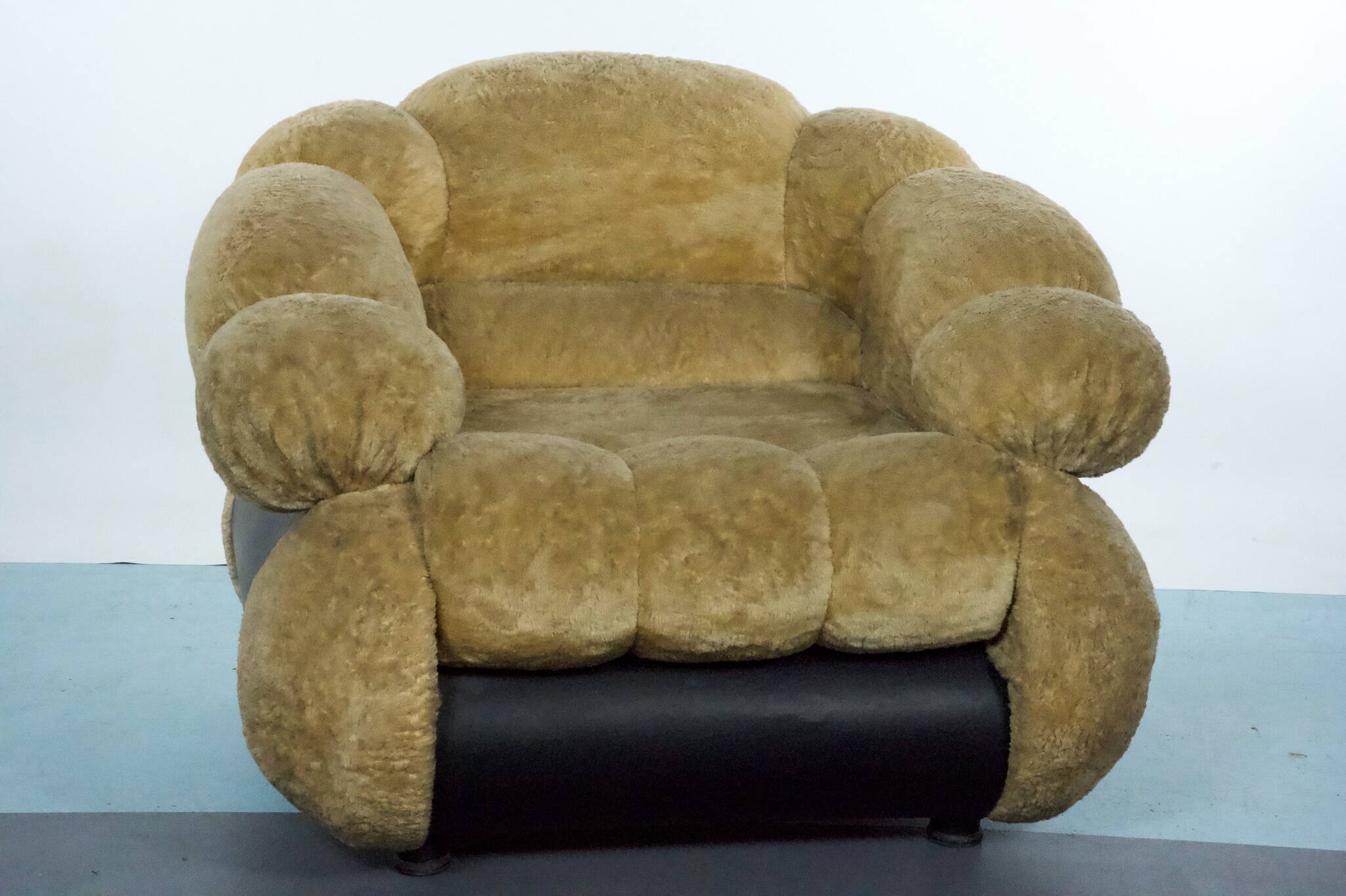 Space Age Single Armchair by Adriano Piazzesi, Cream Teddy Bear & Leather
