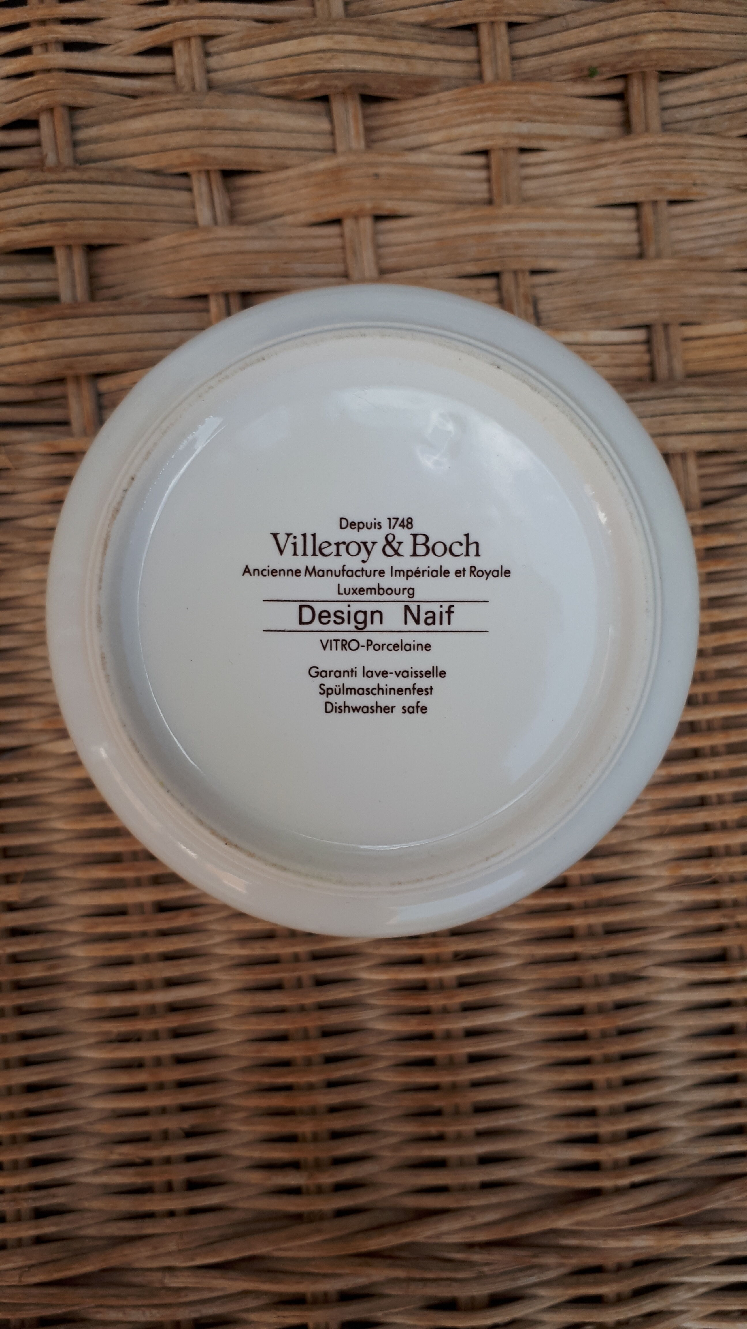 Boite en porcelaine Villeroy & Boch au décor naïf signé Laplau