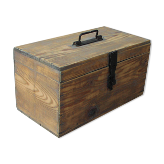 Coffre en bois