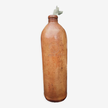 Bottle in mineral schwalheim stoneware
