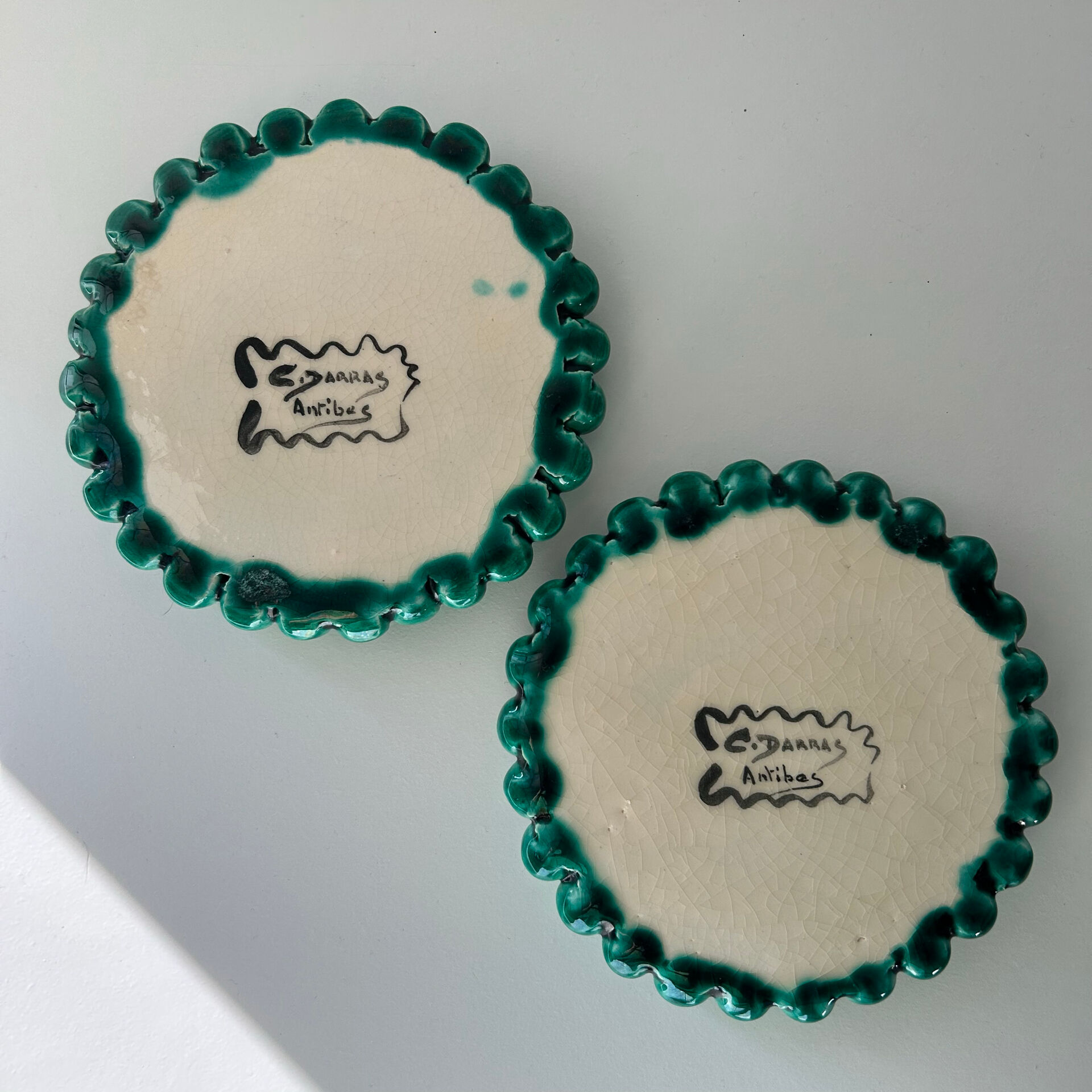 Paire de petits plats C.Darras Antibes 1948