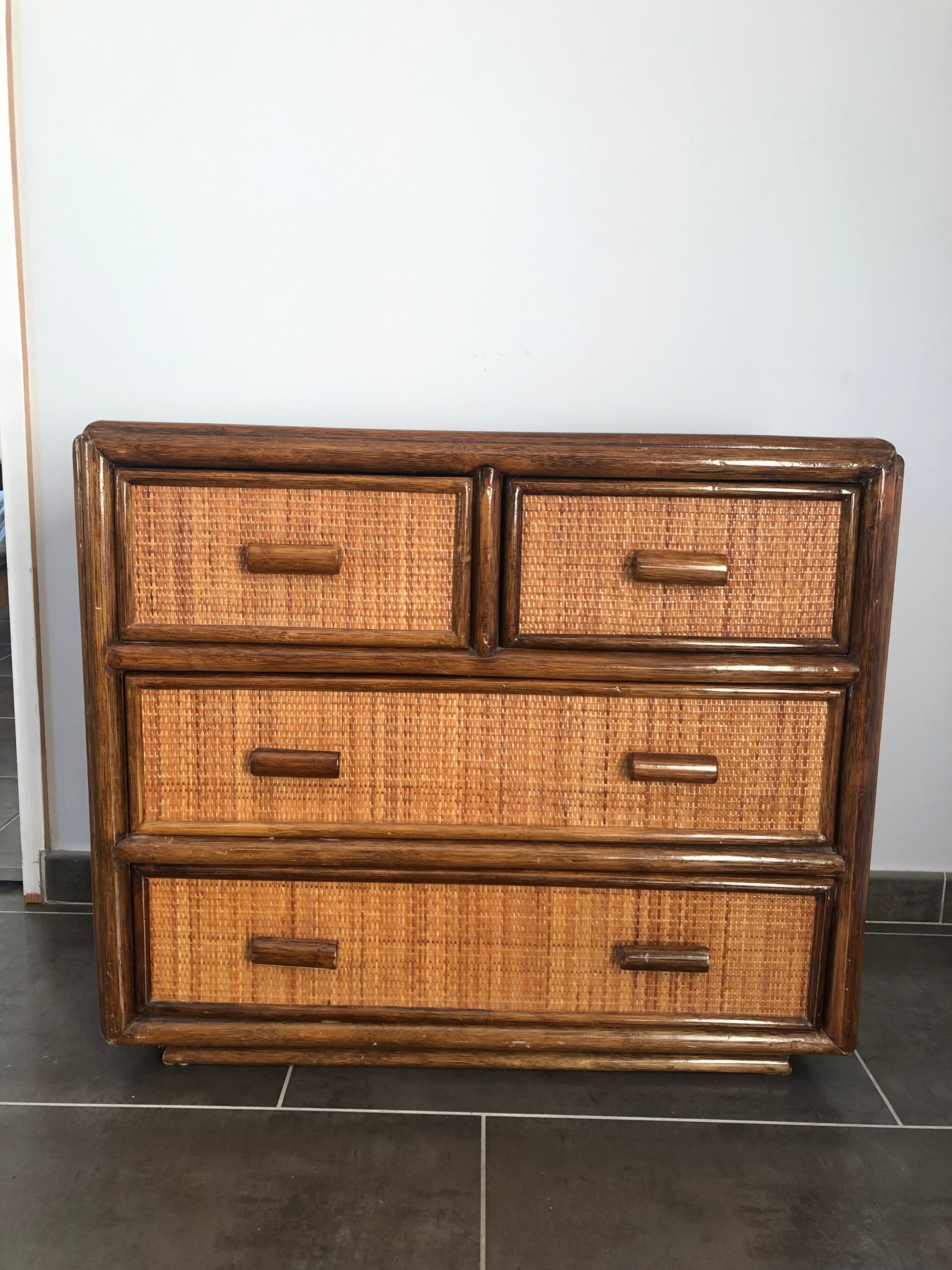 Chest of drawers in bamboo and vintage rattan