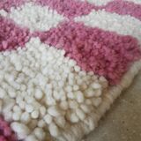 Pink and white checkered Beni Ouarain Berber rug