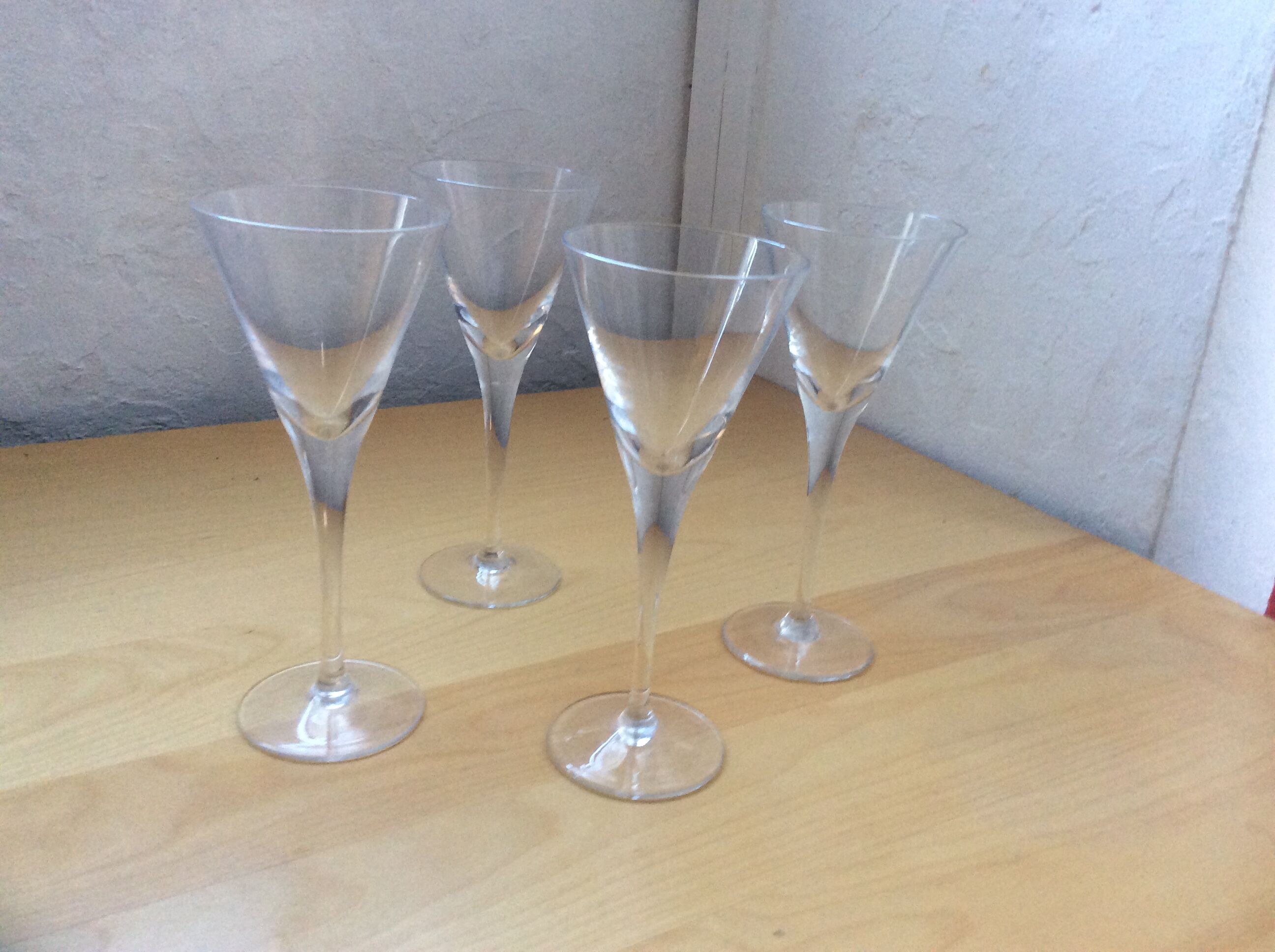 4 glasses Martini cocktail