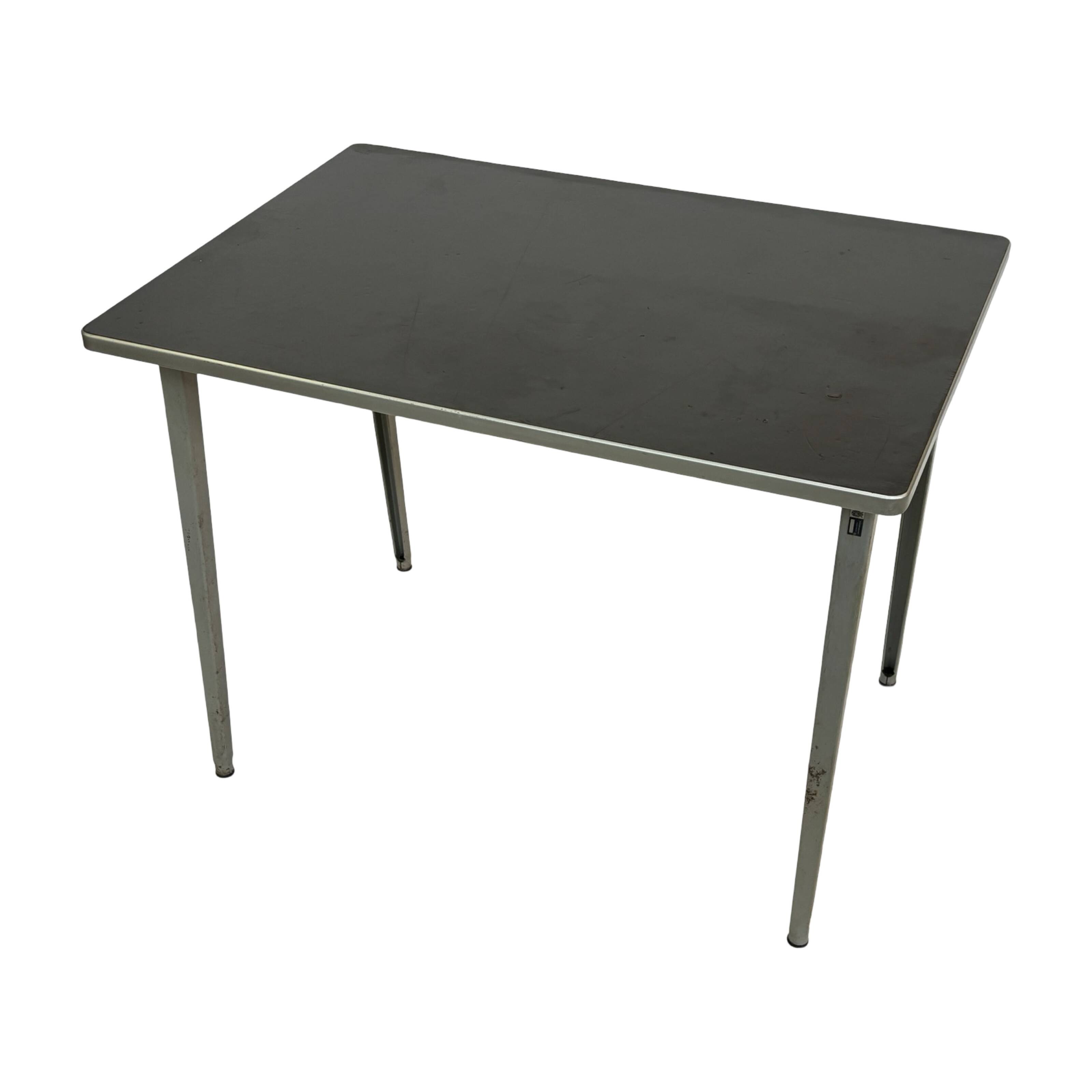 Vintage Reform dining table design Friso Kramer Ahrend de Cirkel