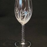 12 White Wine Glasses in Arques Crystal, Fleury Cut Flamépis Pattern