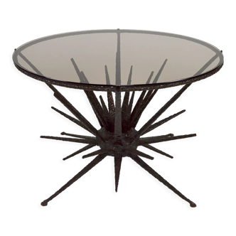 Brutalist round coffee table in wrought iron, circa 1960